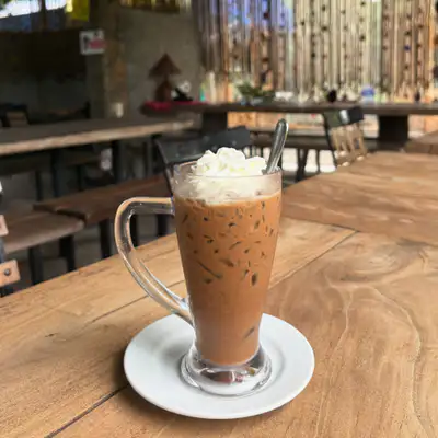 Cafe Molave and Souvenirs