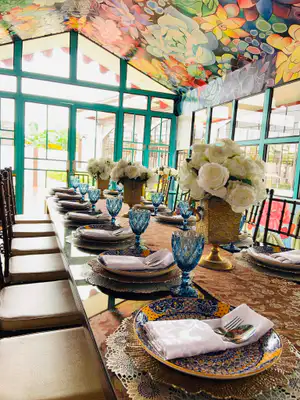 ISHIAYA'S GARDEN BISTRO