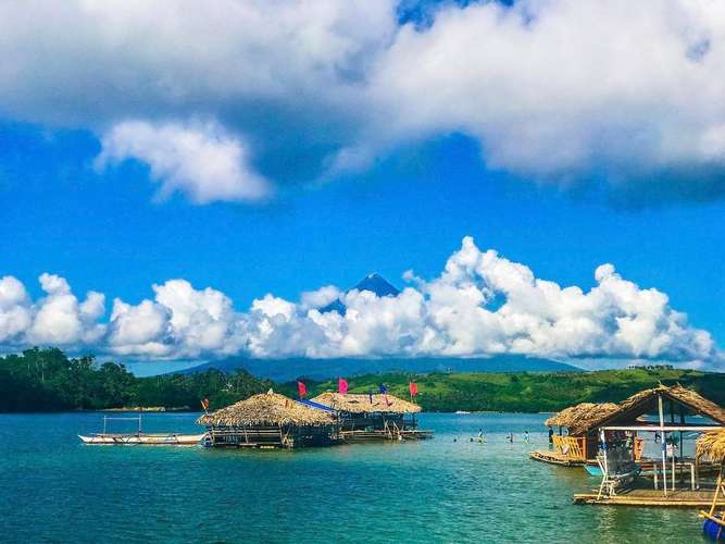 Manlilipot Vanishing Island